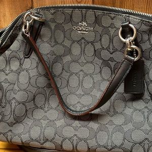 coach hand bag